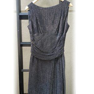Vintage Wiggle Dress - with Pockets!
